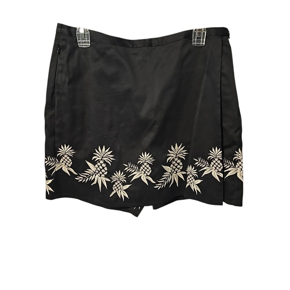 Tommy Bahama Women’s Black Skort Size 10 Pineapple Embroidered Cotton / Silk
